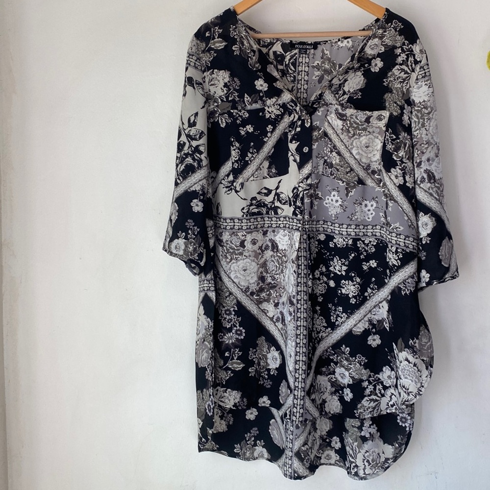 Roz & Ali 1X Floral Print Tunic Top